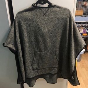 Fleece Poncho Eddie Bauer- NWOT